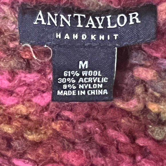 🔥🛒Ann Taylor Vintage Pink Multicolor Wool Handknit Sweater 💖 - Picture 3 of 6